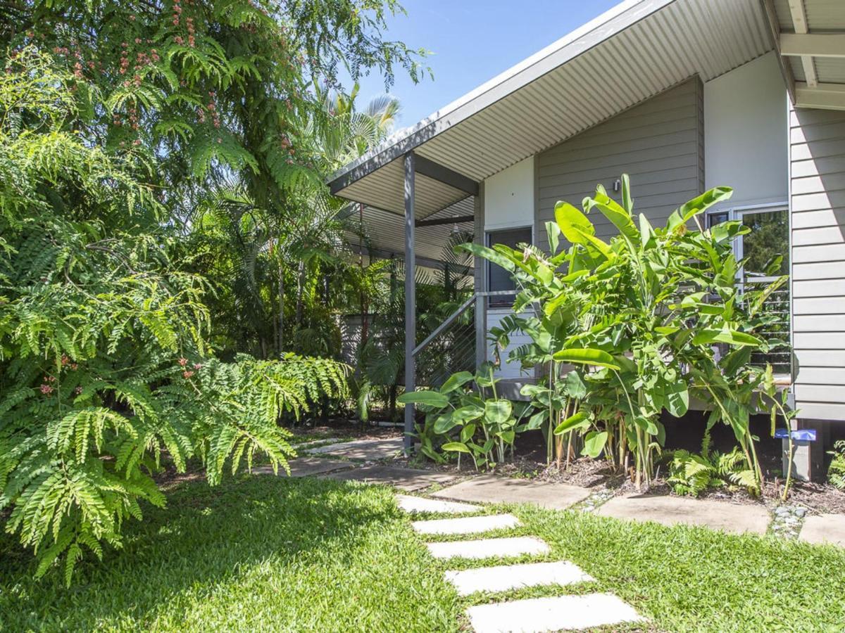 Whispering Palms Villa Nelly Bay Exterior foto